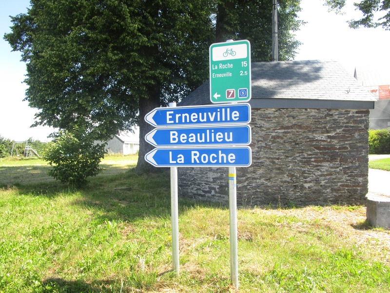 EV5_Sign_LaRoche-Bastogne_2.jpg